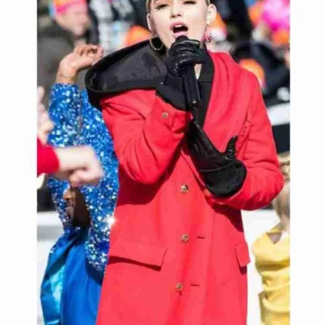 100th-Thanksgiving-Meg-Donnelly-Red-Coat-2.jpg 100th-Thanksgiving-Meg-Donnelly-Red-Coat-2.jpg