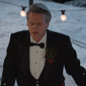 A Castle For Christmas Cary Elwes Black Blazer