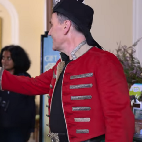 A-castle-for-christmas-A-castle-for-christmas-Lee-Ross-red-jacket-2.png A-castle-for-christmas-A-castle-for-christmas-Lee-Ross-red-jacket-2.png