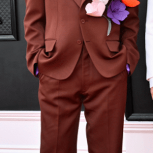 BTS Grammy 2022 V Brown Suit