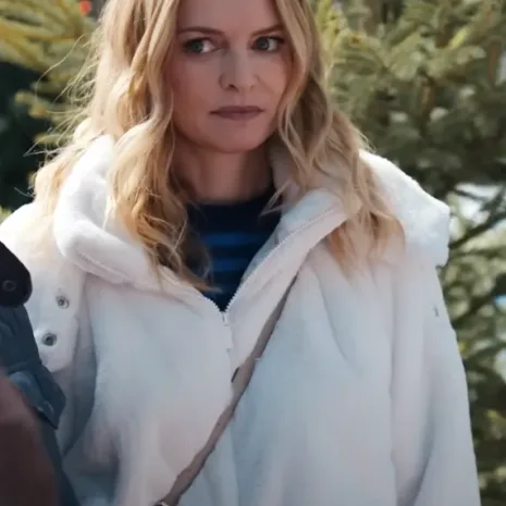 Best-Christmas-Ever-Heather-Graham-White-Jacket2.webp Best-Christmas-Ever-Heather-Graham-White-Jacket2.webp