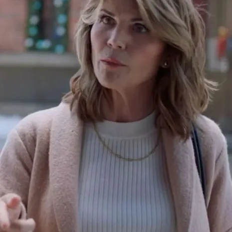 Blessings-Of-Christmas-2023-Lori-Loughlin-Pink-Trench-Coat1.jpg Blessings-Of-Christmas-2023-Lori-Loughlin-Pink-Trench-Coat1.jpg