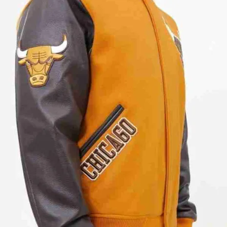 Chicago-Bulls-Varsity-Wool-Jacket.jpg Chicago-Bulls-Varsity-Wool-Jacket.jpg