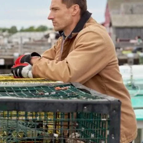 Christmas-Island-2023-Andrew-W.-Walker-Brown-Jacket2.jpg Christmas-Island-2023-Andrew-W.-Walker-Brown-Jacket2.jpg