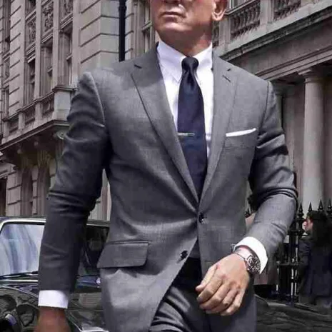 Daniel-Craig-Grey-Blazer.jpg