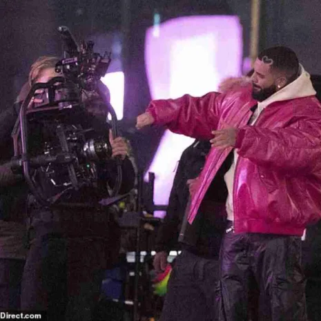 Drake-Sleek-Pink-Leather-Jacket-.jpg Drake-Sleek-Pink-Leather-Jacket-.jpg