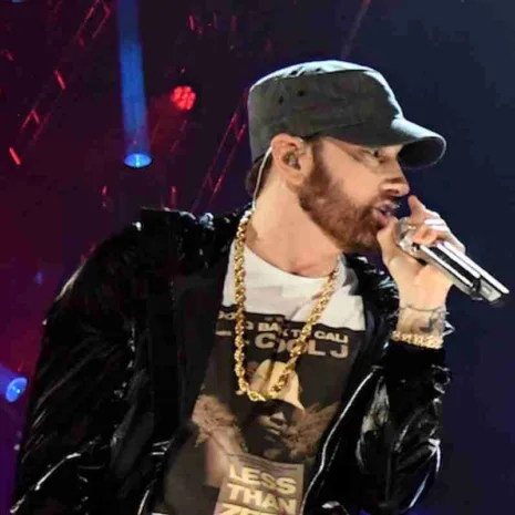 Eminem-Super-Bowl-Jacket-1.jpg Eminem-Super-Bowl-Jacket-1.jpg