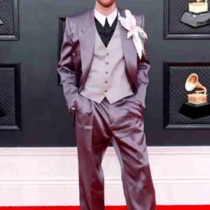 Grammy 2022 Finneas Blazer