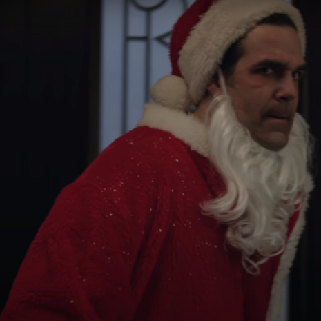 Home-sweet-home-alone-Rob-Delaney-santa-costume.png Home-sweet-home-alone-Rob-Delaney-santa-costume.png