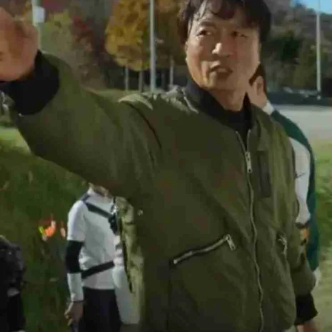 Jeon-Bae-Soo-All-Of-Us-Dead-Green-Jacket.jpg Jeon-Bae-Soo-All-Of-Us-Dead-Green-Jacket.jpg