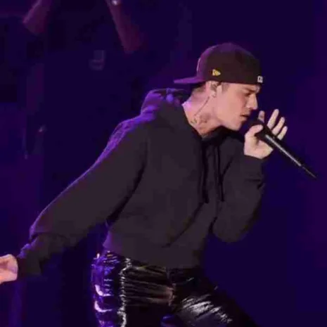 Justin-Bieber-Grammy-Hoodie.jpeg Justin-Bieber-Grammy-Hoodie.jpeg