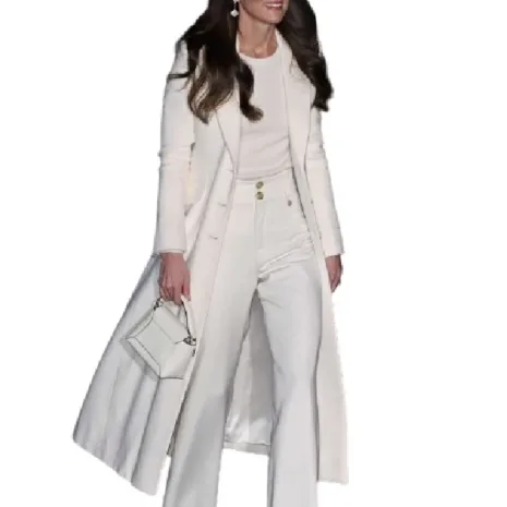 Kate-Middleton-Christmas-Carol-Service-White-Coat.jpg