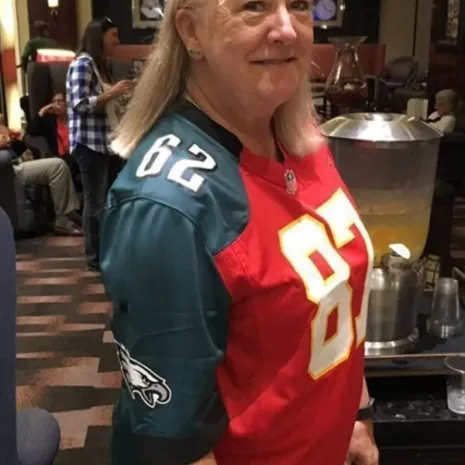 Kelce-Mom-Jersey1.jpg Kelce-Mom-Jersey1.jpg
