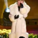 Kelly-Clarkson-Rockefeller-Center-Christmas-Tree-Coat1.jpg