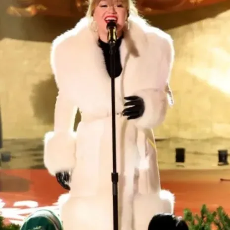 Kelly-Clarkson-Rockefeller-Center-Christmas-Tree-Coat2.jpg Kelly-Clarkson-Rockefeller-Center-Christmas-Tree-Coat2.jpg