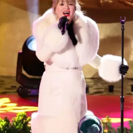 Kelly-Clarkson-Rockefeller-Center-Christmas-Tree-Coat3.jpg Kelly-Clarkson-Rockefeller-Center-Christmas-Tree-Coat3.jpg