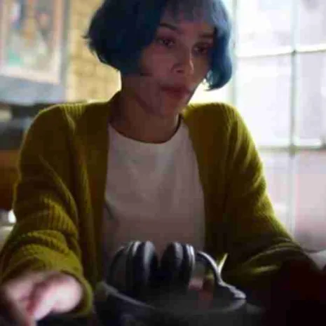 Kimi-2022-Zoe-Kravitz-Yellow-Wool-Sweater.jpg Kimi-2022-Zoe-Kravitz-Yellow-Wool-Sweater.jpg