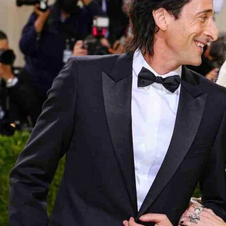 Met-Gala-Adrien-Brody-Black-Blazer.jpg Met-Gala-Adrien-Brody-Black-Blazer.jpg