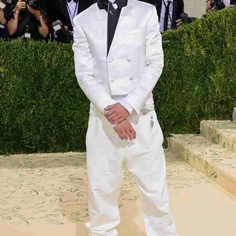 Met-Gala-Timothee-Chalamet-White-Cropped-Blazer.jpg Met-Gala-Timothee-Chalamet-White-Cropped-Blazer.jpg