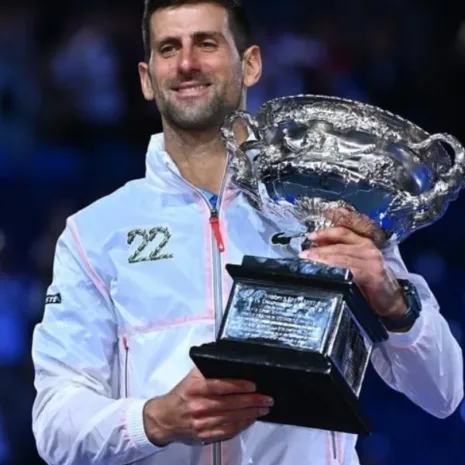 Novak-Djokovic-22-Jacket1.jpg Novak-Djokovic-22-Jacket1.jpg
