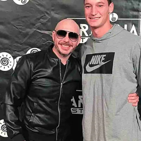 Pitbull-Black-Jacket.jpg Pitbull-Black-Jacket.jpg
