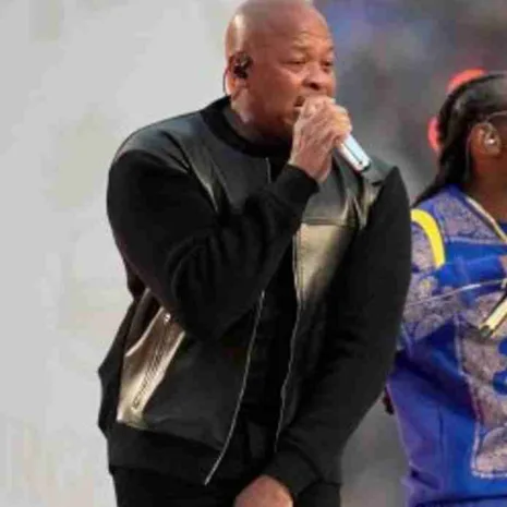 Super-Bowl-Dr.-Dre-Black-Jacket.jpg Super-Bowl-Dr.-Dre-Black-Jacket.jpg
