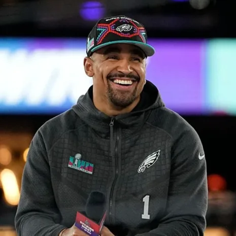 Super-Bowl-Philadelphia-Eagles-Jalen-Hurts-Tracksuits.jpg Super-Bowl-Philadelphia-Eagles-Jalen-Hurts-Tracksuits.jpg