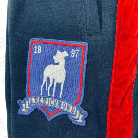 Ted-Lasso-Jason-Sudeikis-Coach-Tracksuit.png Ted-Lasso-Jason-Sudeikis-Coach-Tracksuit.png