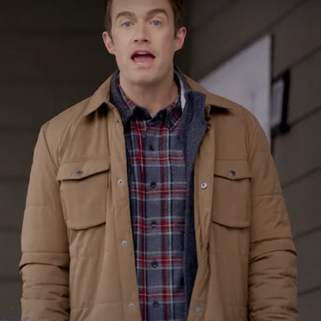 The-Christmas-House-2-Deck-Those-Halls-Robert-Buckley-Mike-Jacket.png