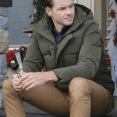 The-Santa-Stakeout-Paul-Green-Jacket.png The-Santa-Stakeout-Paul-Green-Jacket.png