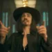 The-Umbrella-Academy-S03-Robert-Sheehan-Black-Coats.jpg