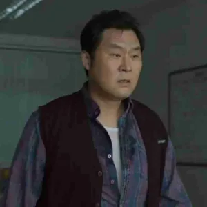 Yoon Kyung ho All Of Us Are Dead Vest