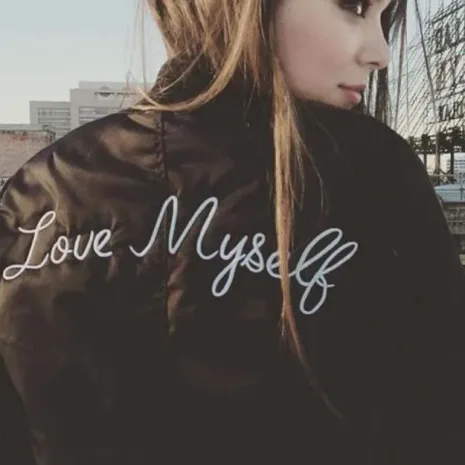 love-myself-hailee-steinfeld-jacket-1.jpg love-myself-hailee-steinfeld-jacket-1.jpg